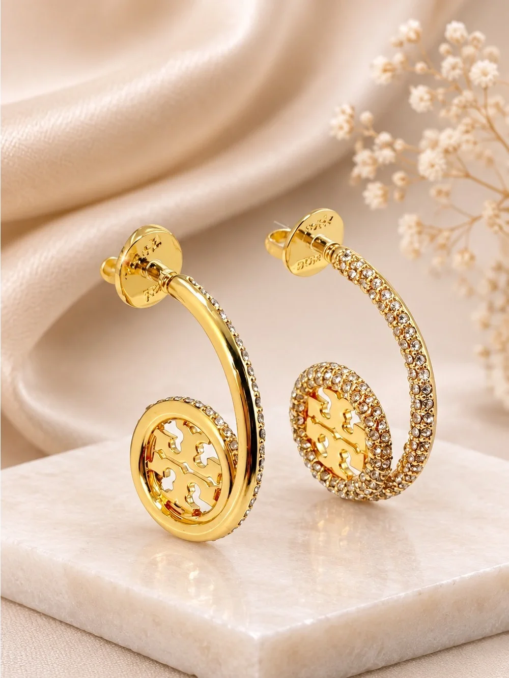 Tory Burch ICON PAVÉ LOOP EARRINGS in gold